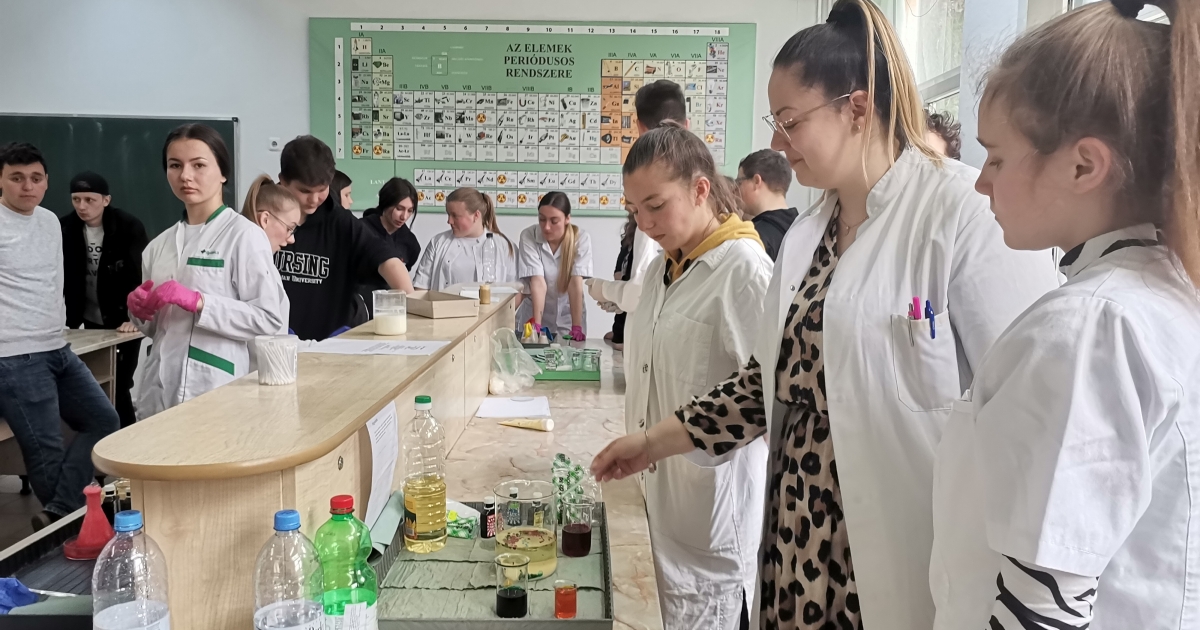 Nyolcadikosoknak mutatták be az oktatási kínálatot a Batthyány Ignác Technikai Kollégiumban